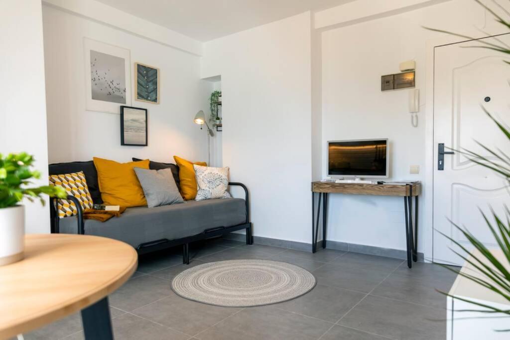 Beachfront Apartment Near Marbella Sitio de Calahonda Exteriör bild