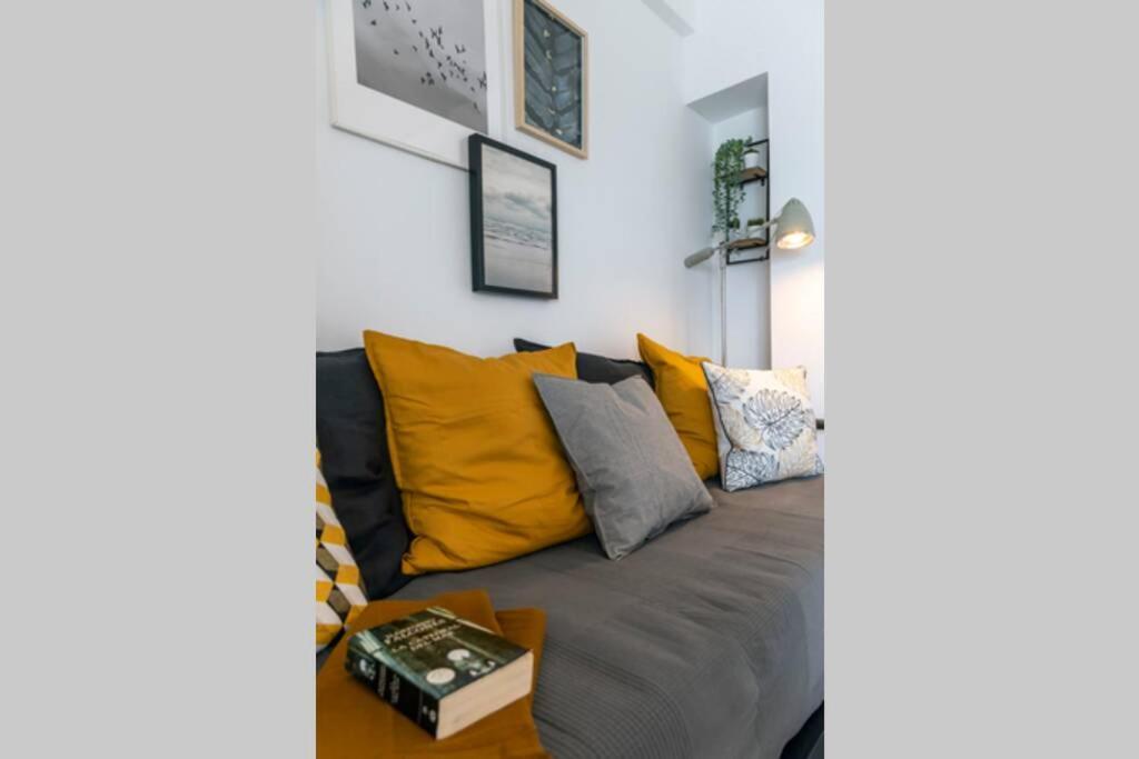 Beachfront Apartment Near Marbella Sitio de Calahonda Exteriör bild