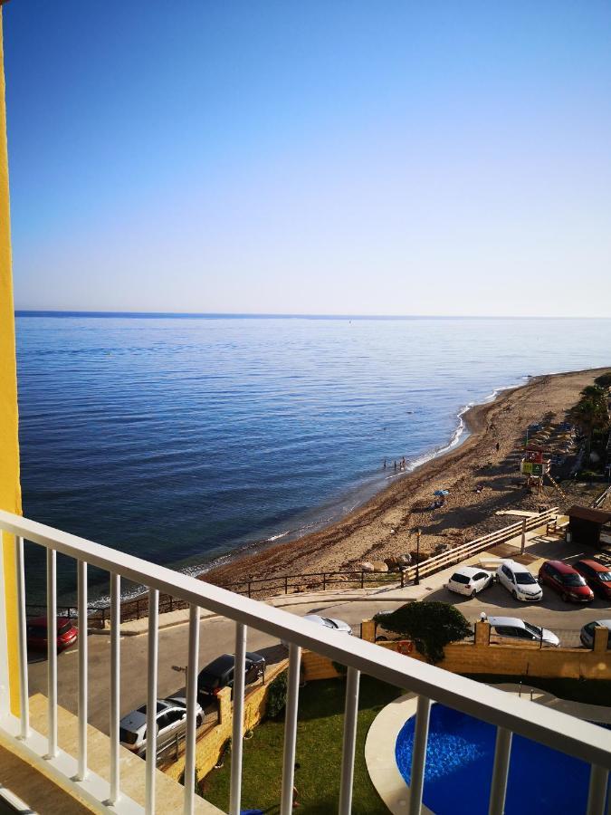 Beachfront Apartment Near Marbella Sitio de Calahonda Exteriör bild